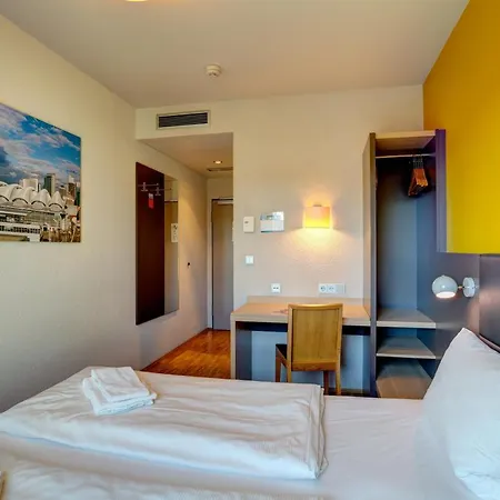 Meininger Frankfurt/main Messe Hotell