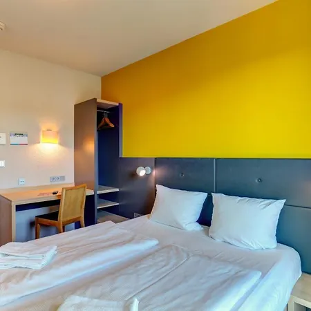 Meininger Frankfurt/main Messe Hotell 3*