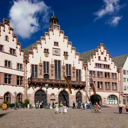 Отель Express Frankfurt Messe By Ihg 3*
