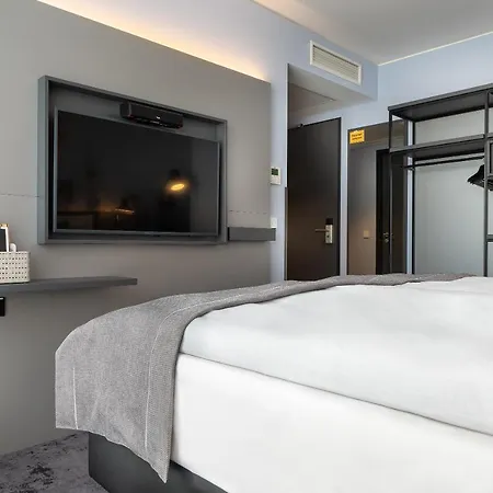 - The Niu, Charly Frankfurt By Ihg Fráncfort del Meno