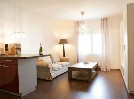 Apartahotel Sopolitan Suites 4*