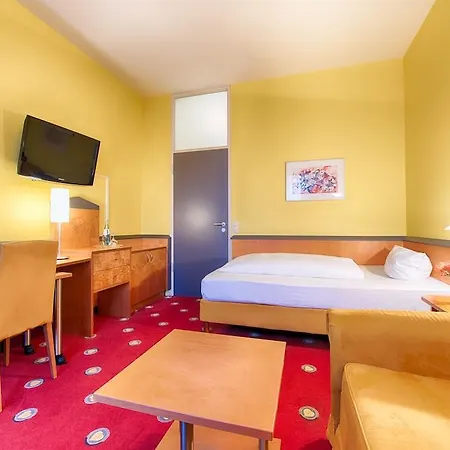 Plaza Hotel&living Frankfurt Francoforte sul Meno