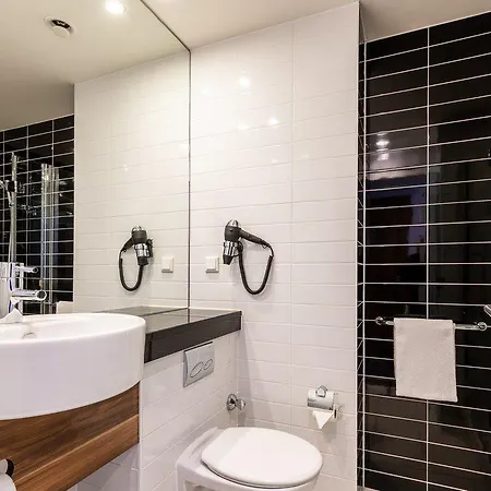 Express Frankfurt Hauptbahnhof Hotel 3*