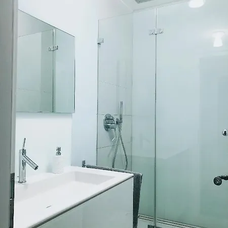Luxus 5 Zi-wohnung + Balkon In Top-lage Ffm+klima * 프랑크푸르트