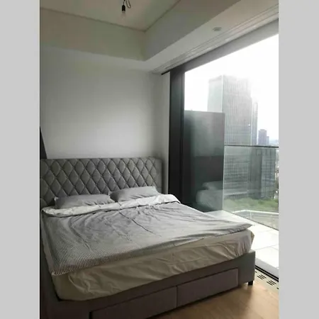 Luxury Skyscraper Apartment With Skyline View *