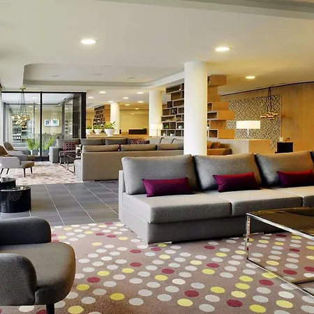 Element Frankfurt Airport 3*