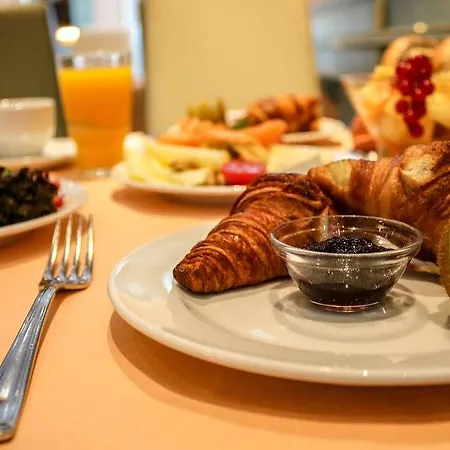Ξενοδοχείο Amadeus Frankfurt 4*