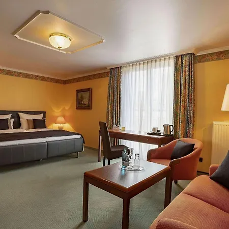 Отель Westend An Der Messe 4*