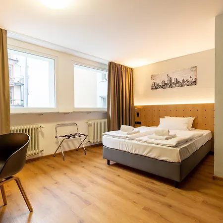 Mk Frankfurt 3* Frankfurt nad Mohanem