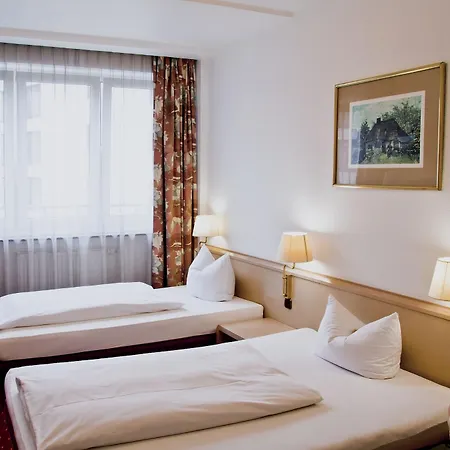 Adler Frankfurt Hotel 3*
