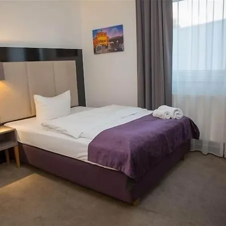 Goethe Business By Trip Hotell 3*