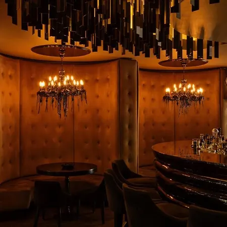 Roomers Frankfurt, Autograph Collection Hotel 5*