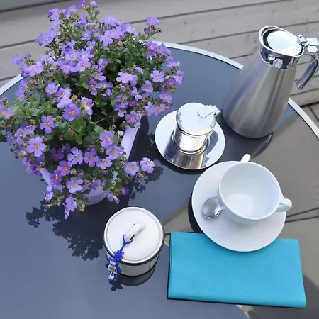 Frankfurt Bed & Breakfast 2*
