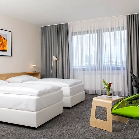Otel Tryp By Wyndham Frankfurt Frankfurt am Main