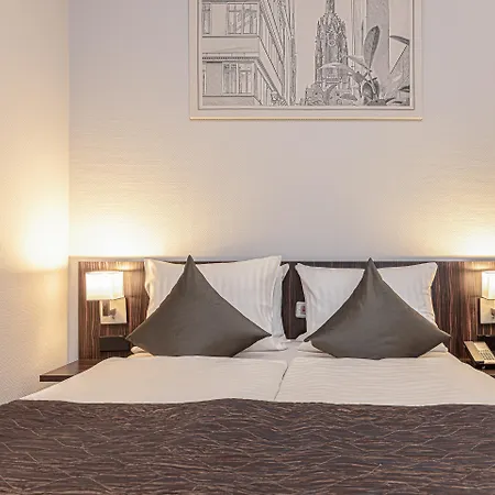 Ramada By Wyndham Frankfurt Centre 4* פרנקפורט