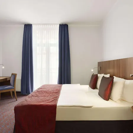 מלון Ramada By Wyndham Frankfurt Centre פרנקפורט
