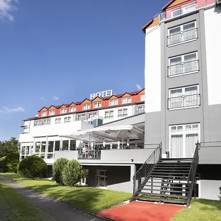 Western Frankfurt Szálloda 3*
