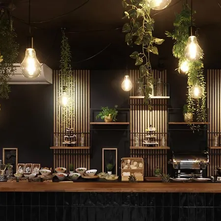公寓式酒店 The - & House 4*