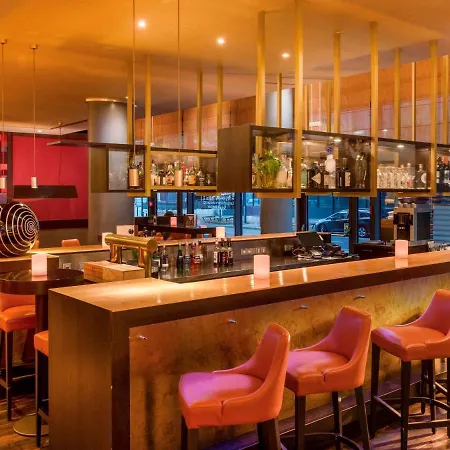 Mövenpick Hotel 4*