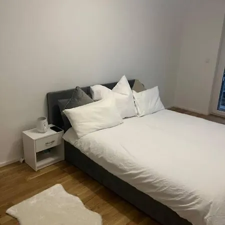 Appartement In Gallus With Big Balcony+views Francfort-sur-le-Main