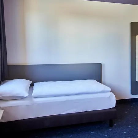 Frankfurt-airport Hotel 3*
