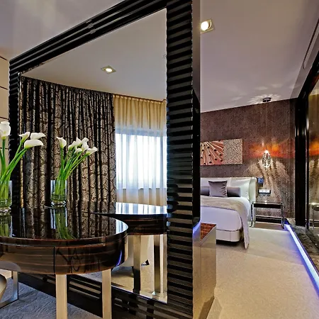 Hilton Frankfurt Airport 4*