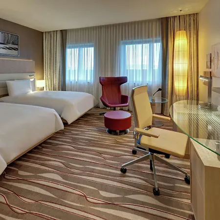 Hilton Frankfurt Airport 4* פרנקפורט