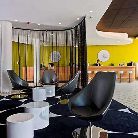 Otel Tryp By Wyndham Frankfurt