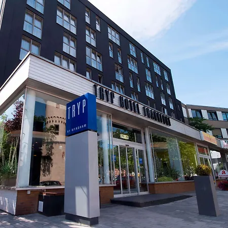 Tryp By Wyndham Frankfurt Otel