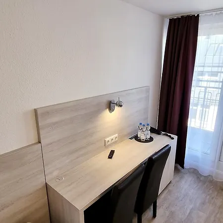 Adler Frankfurt 3* Frankfurt nad Mohanem