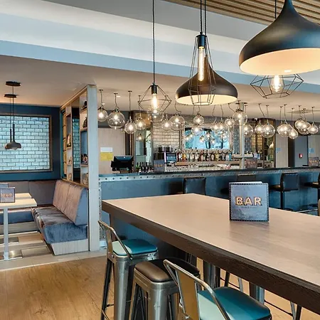 Premier Frankfurt Westend Отель
