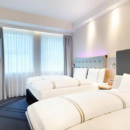 Premier Frankfurt Westend Отель