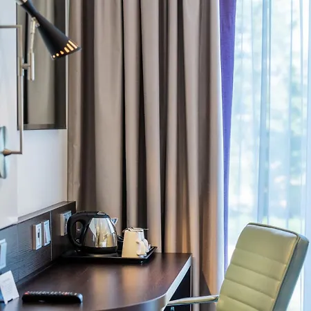 Отель Premier Frankfurt Westend