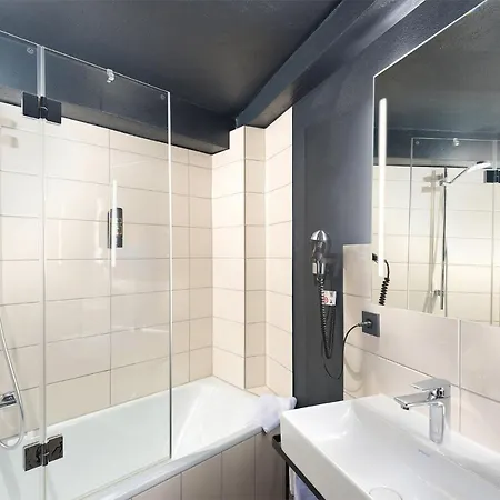 Trip Inn Boutique Sachsenhausen Hotel 4*