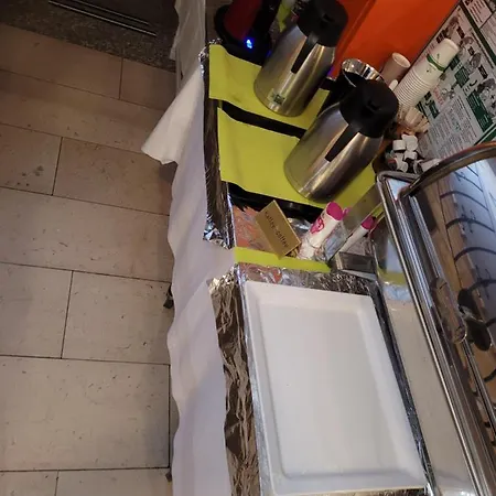 弗兰肯河畔旅馆 酒店