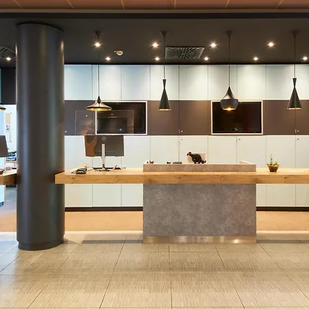 Ibis Frankfurt Messe Hotel 3*
