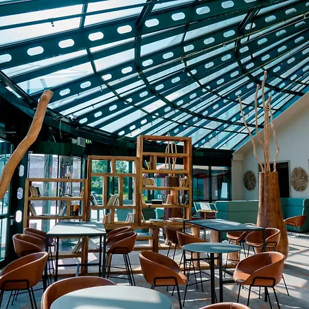 Amadeus Frankfurt 4* Φραγκφούρτη