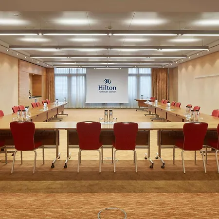 מלון Hilton Frankfurt Airport