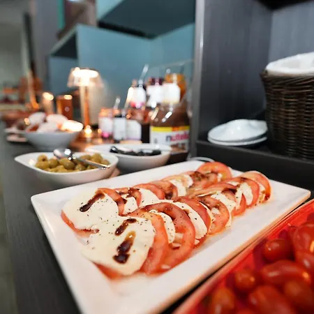 Hotell Attache An Der Messe 3*