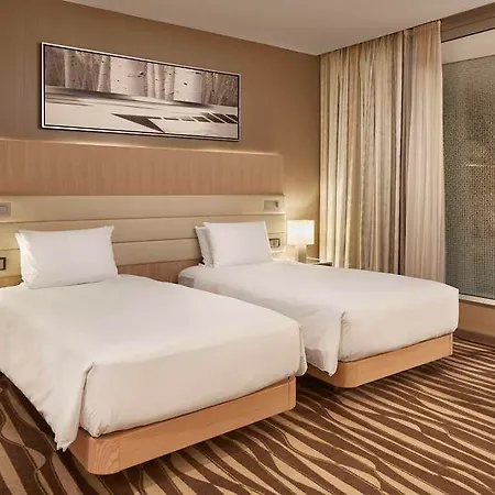 Hilton Frankfurt Airport 4* פרנקפורט