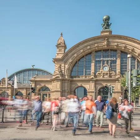 فندق Main Frankfurt فرانكفورت