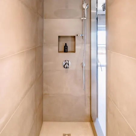 The Flag West M. 호텔 4*