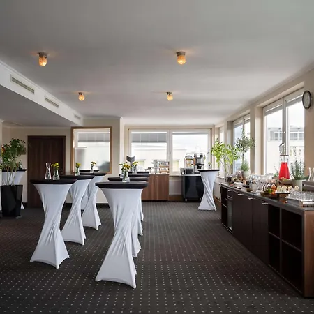 Flemings Frankfurt Main-riverside 4*