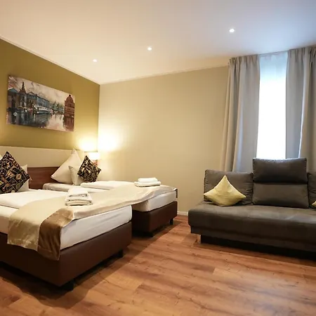 Attache An Der Messe Hotell Frankfurt am Main