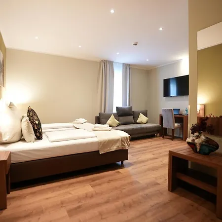 Attache An Der Messe Hotell Frankfurt am Main