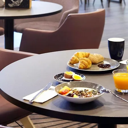- The Niu, Air Frankfurt Messe By Ihg Отель