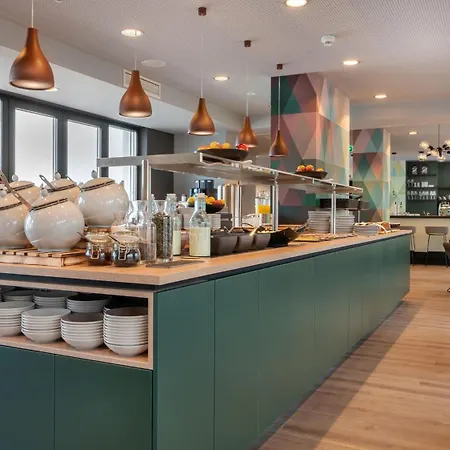 - The Niu, Charly Frankfurt By Ihg Otel