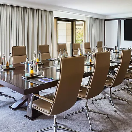 Отель Sofitel Frankfurt Opera