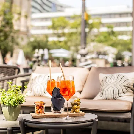 Hotell Sofitel Frankfurt Opera 5*