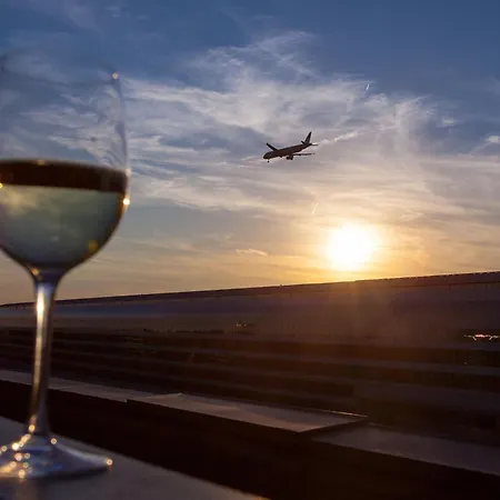 Frankfurt Airport Marriott فندق 5*